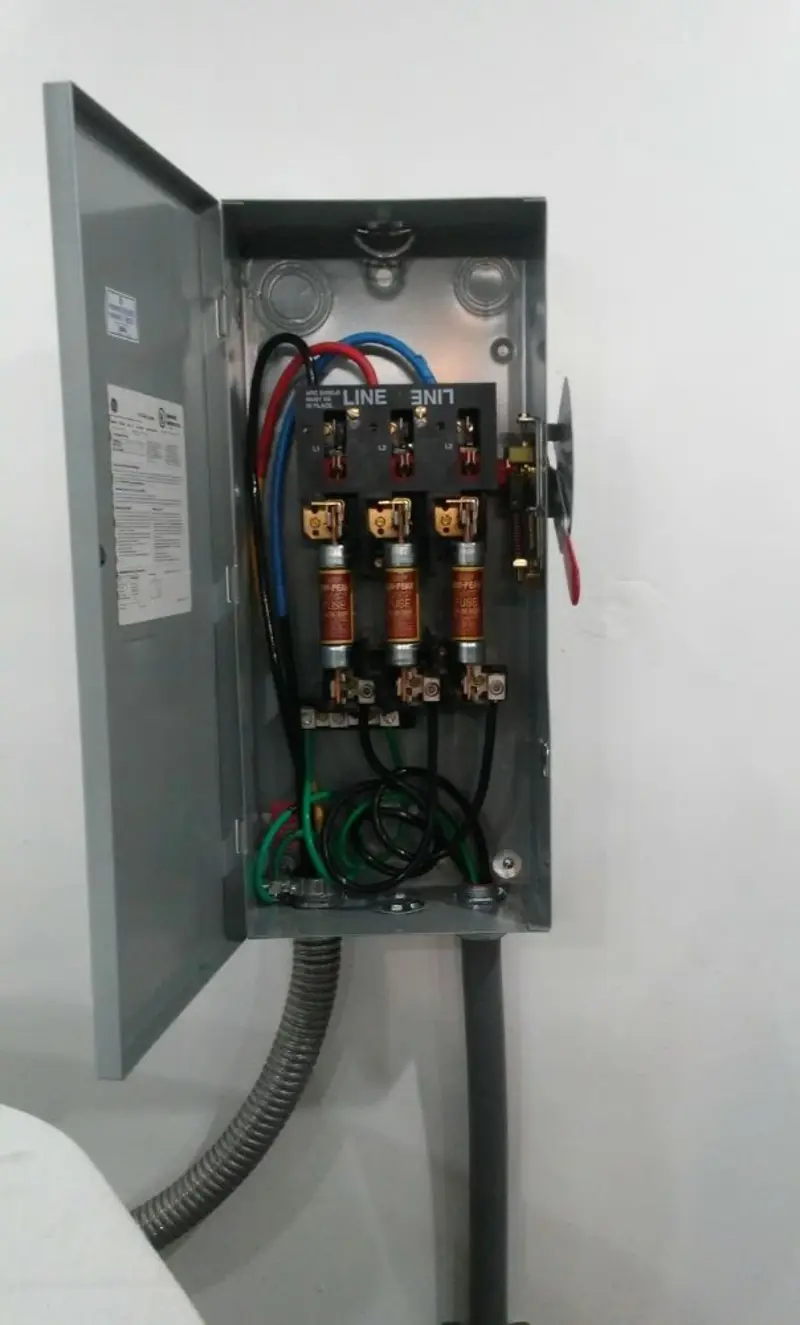Three-phase disconnect switch installed for Smoke Detector Installation in Clarkson